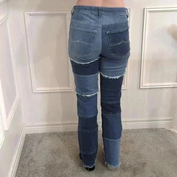 Jeans - Picture 3 of 15